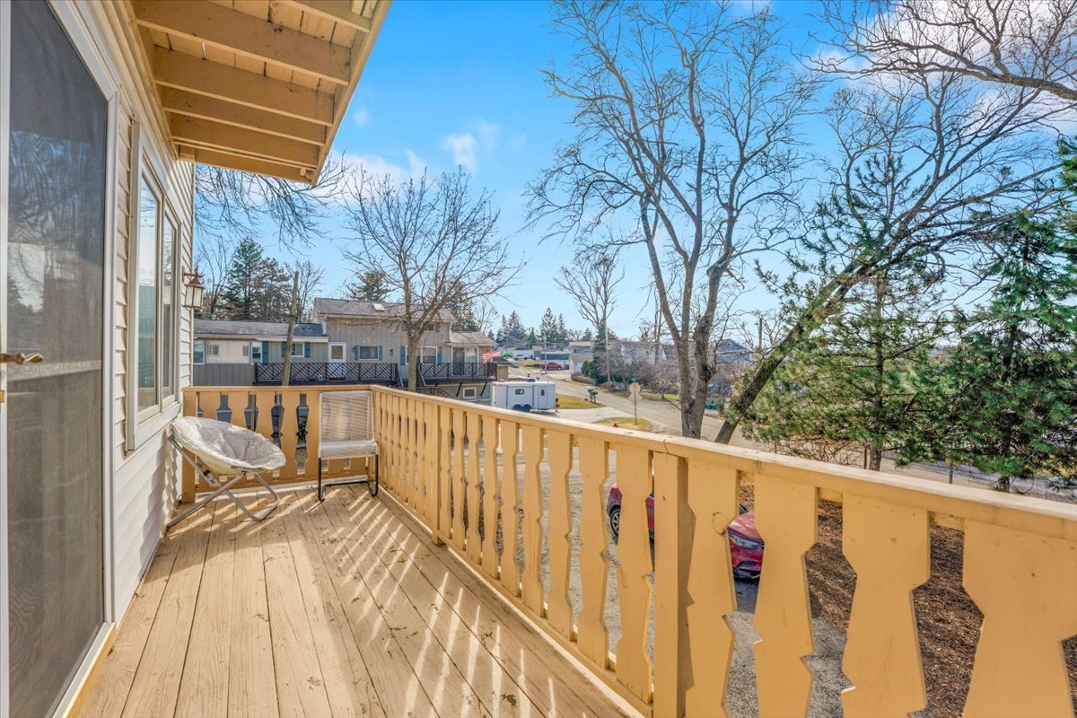 49 N Lake Avenue Property Photo 22
