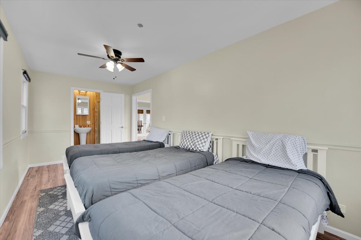 49 N Lake Avenue Property Photo 23