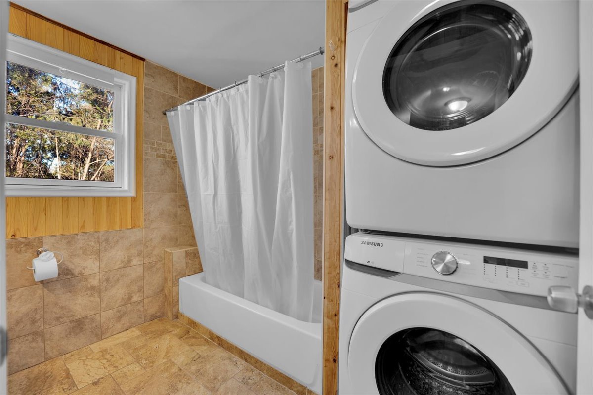 49 N Lake Avenue Property Photo 28