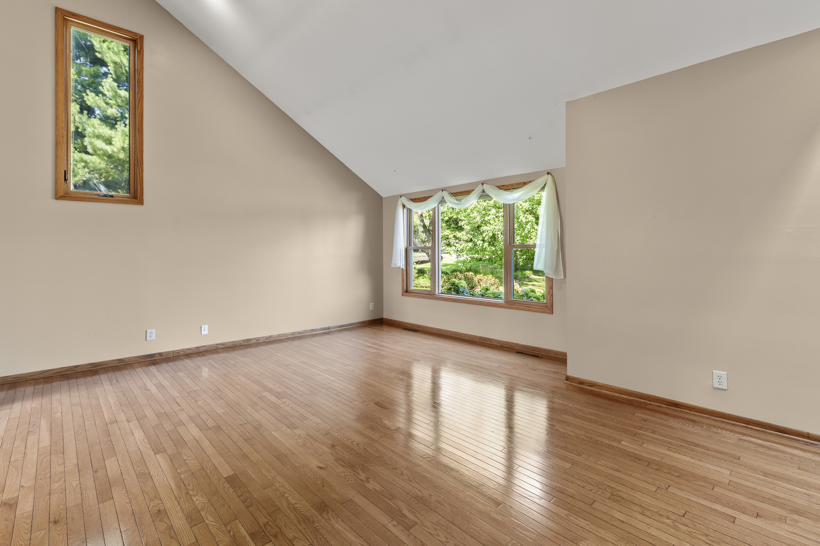 643 Lindgren Lane Property Photo 12