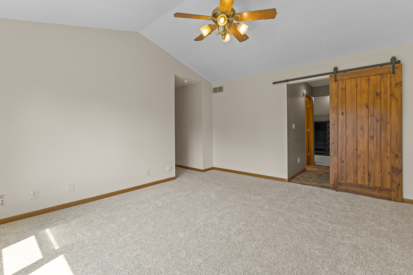 643 Lindgren Lane Property Photo 35