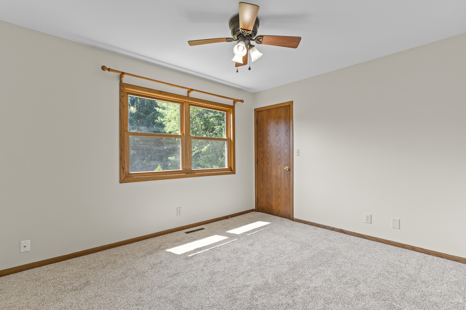 643 Lindgren Lane Property Photo 47