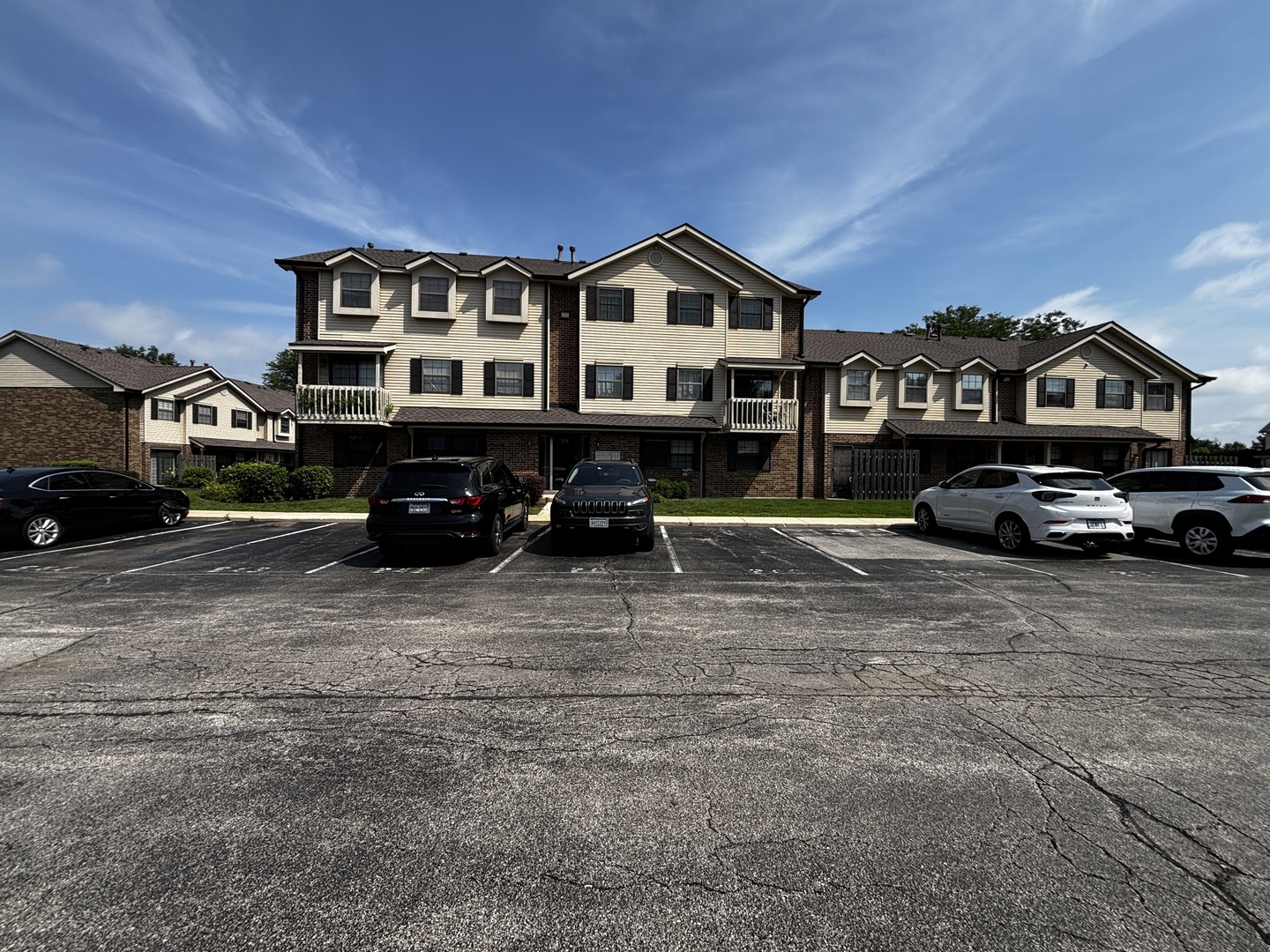 353 S Whispering Hills Drive B Property Photo 1