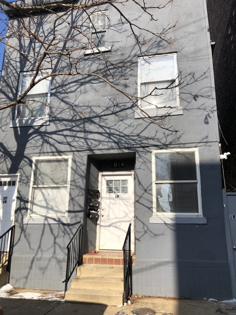 1014 W 19th Street G Property Photo 1