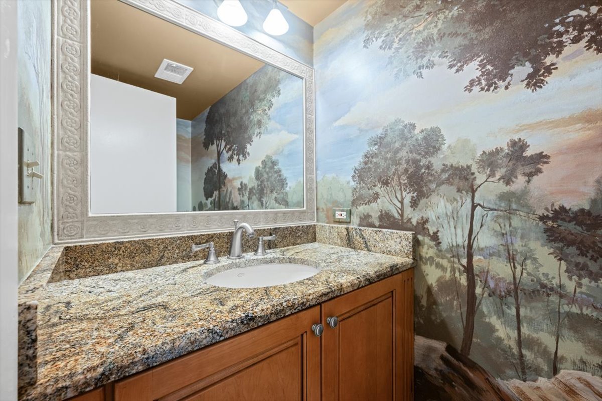 815 Barberry Road Property Photo 13
