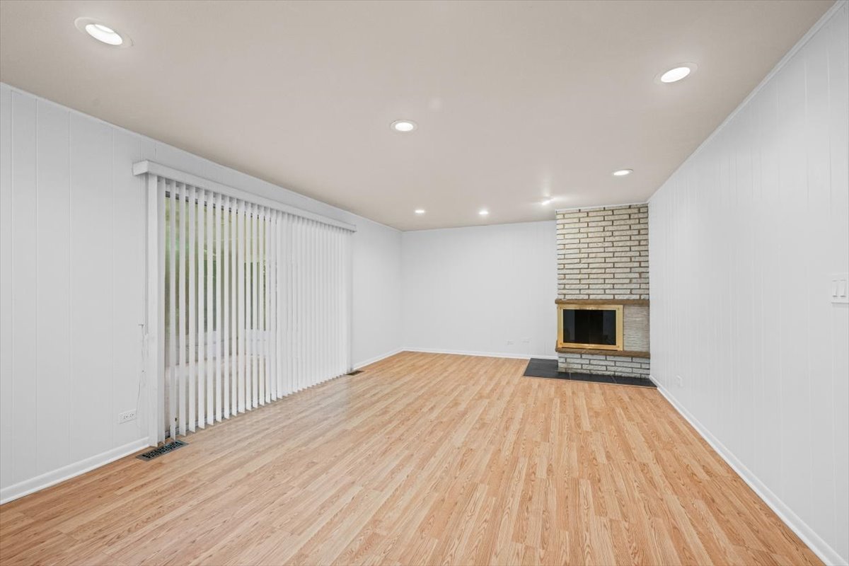 815 Barberry Road Property Photo 14