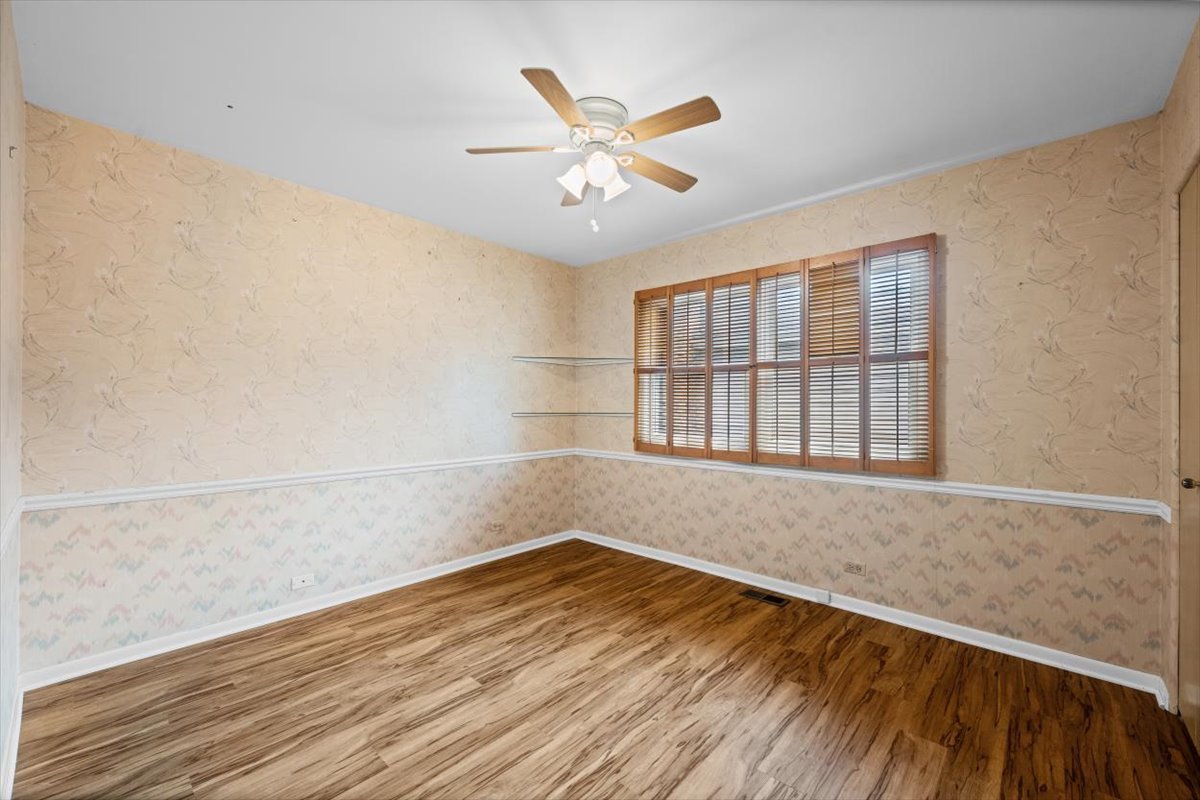 815 Barberry Road Property Photo 18