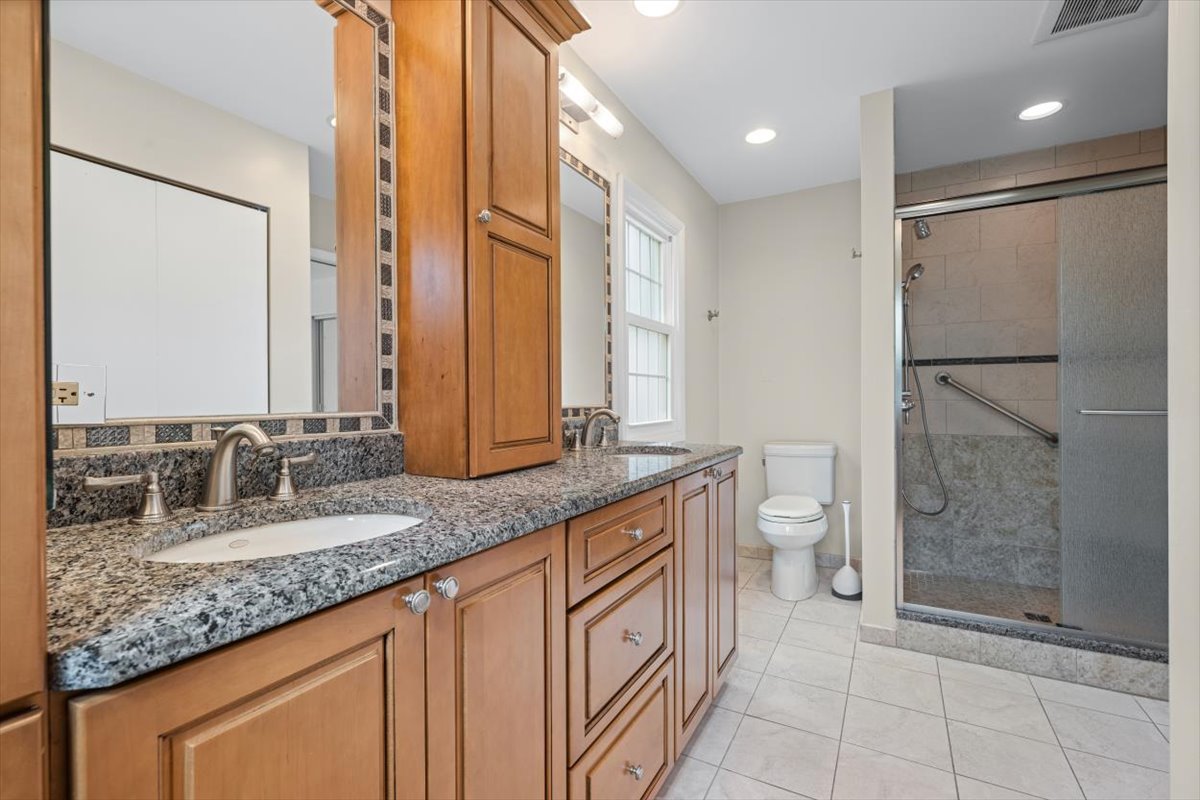 815 Barberry Road Property Photo 24