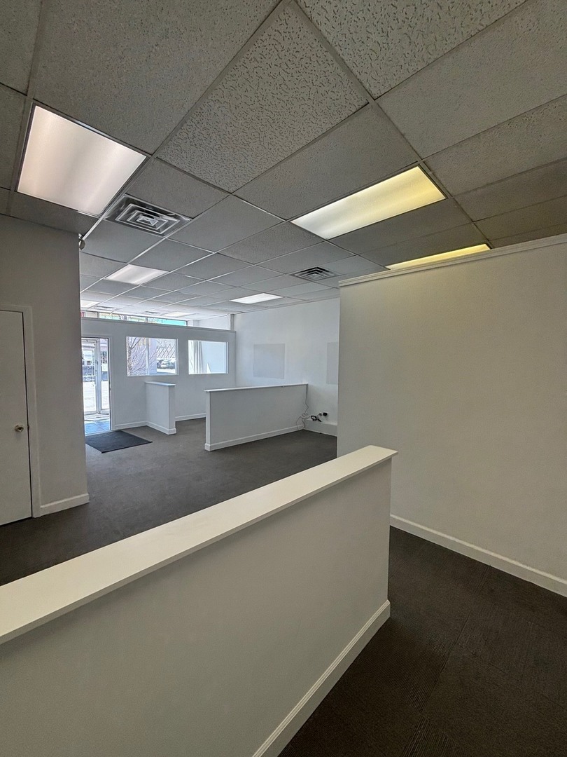 2008 W Chicago Avenue Property Photo 4