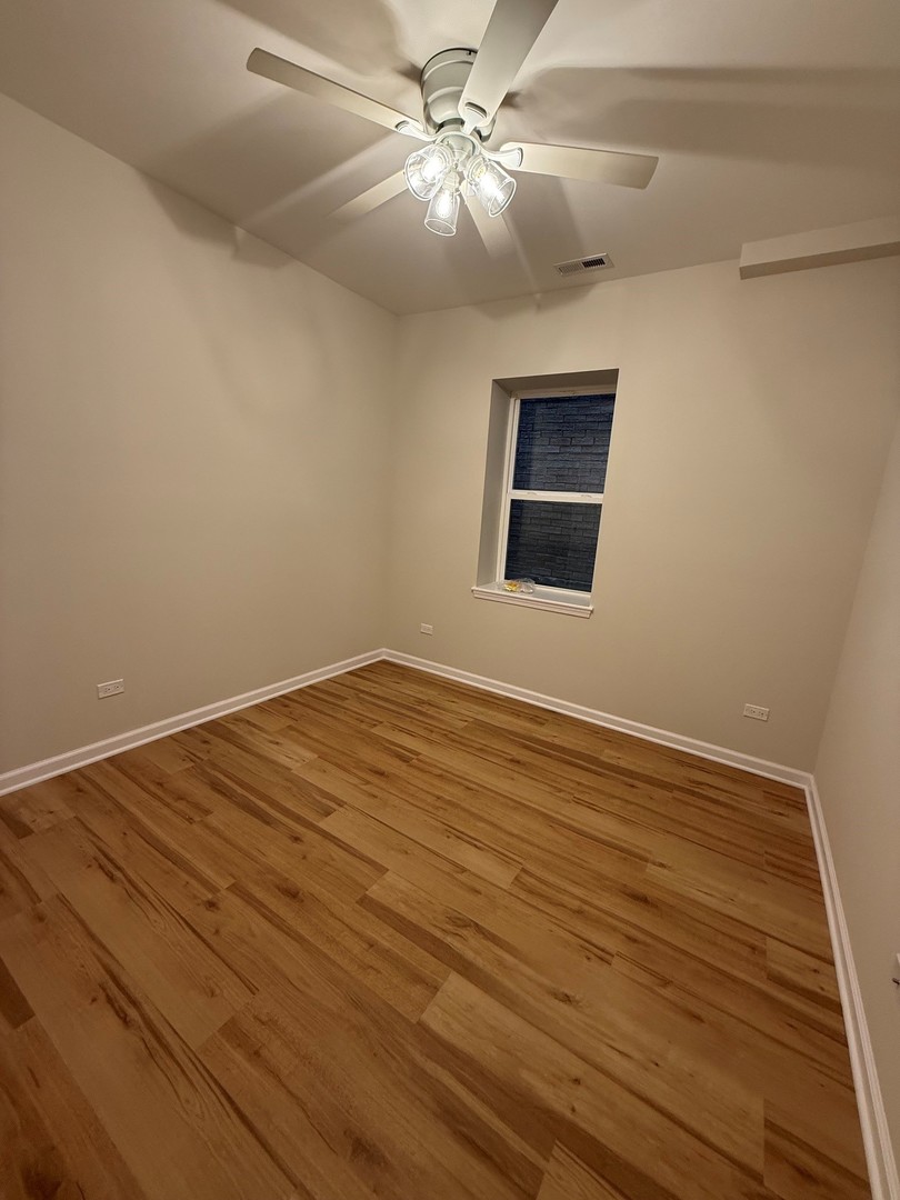 5751 W Higgins Avenue 1s Property Photo 10