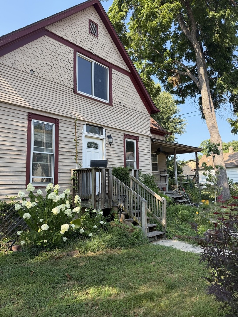 1009 W Monroe Street Property Photo 2