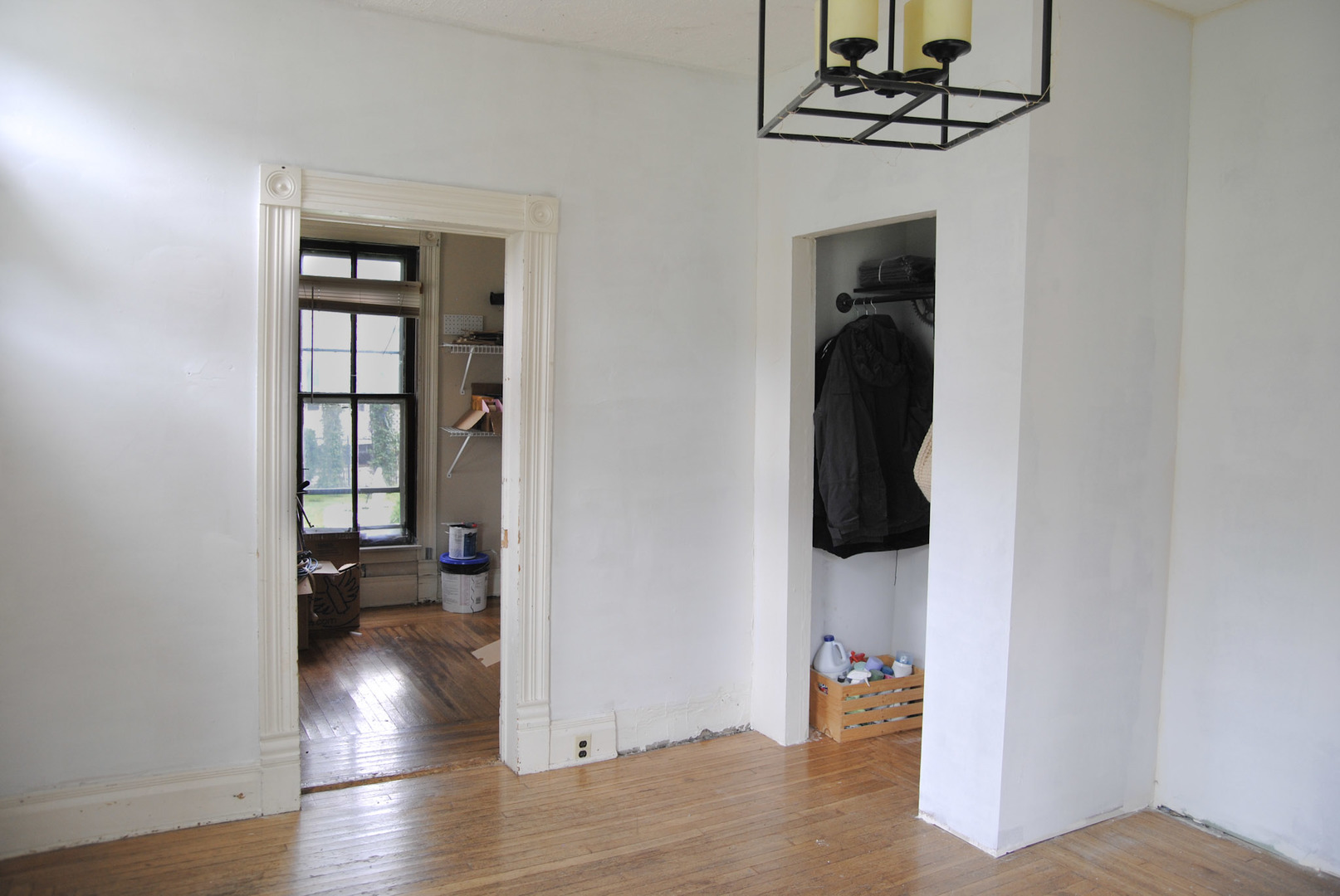 1009 W Monroe Street Property Photo 4