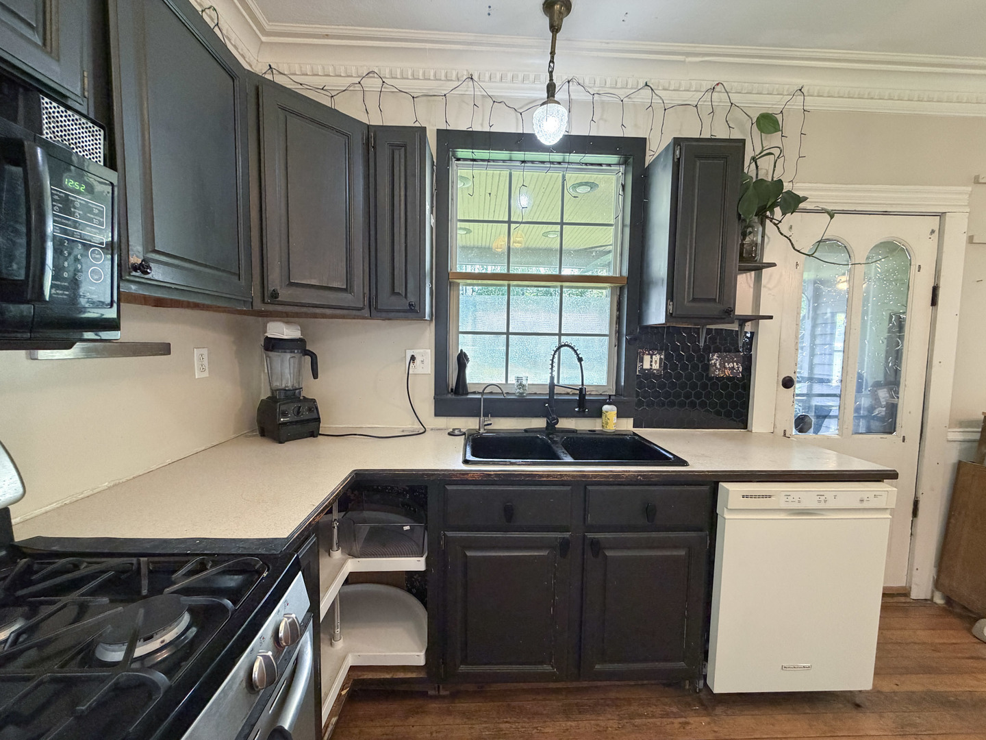 1009 W Monroe Street Property Photo 7
