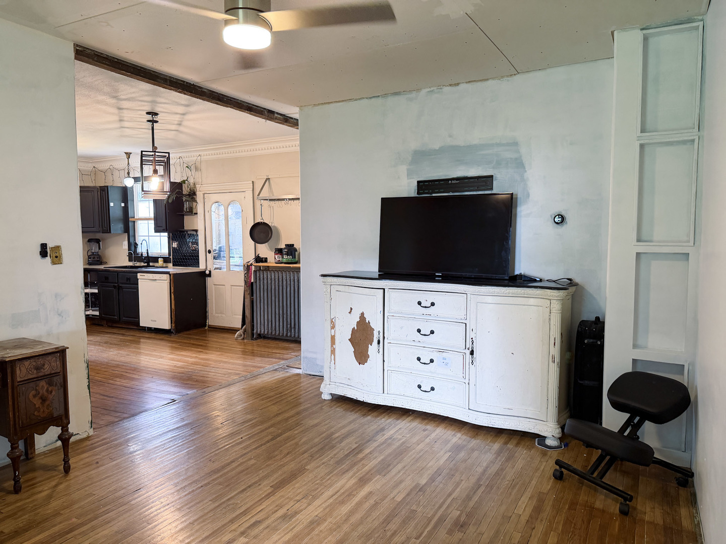 1009 W Monroe Street Property Photo 11