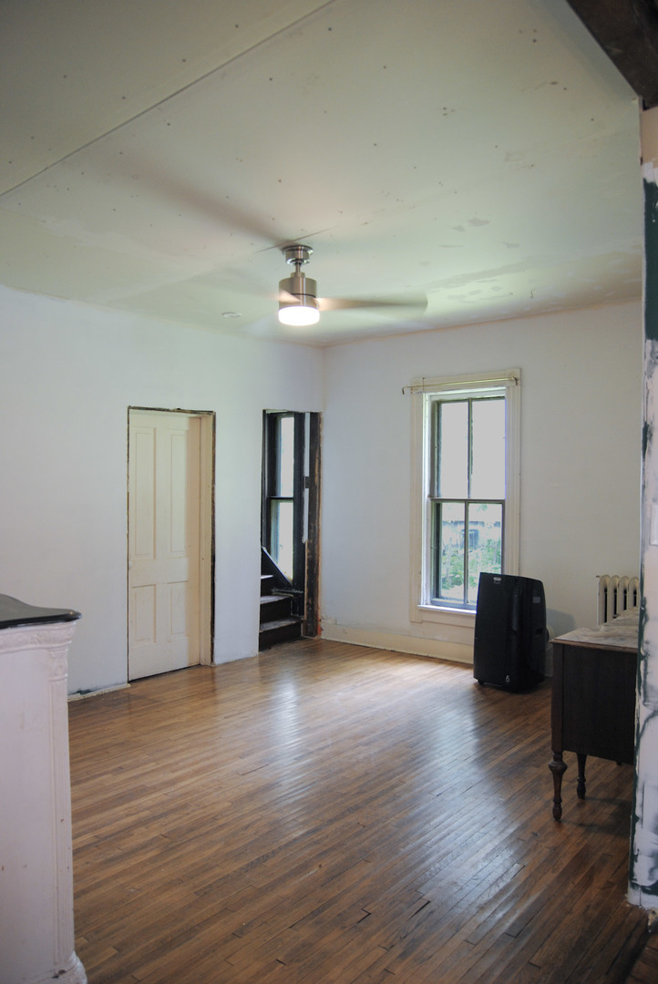 1009 W Monroe Street Property Photo 13