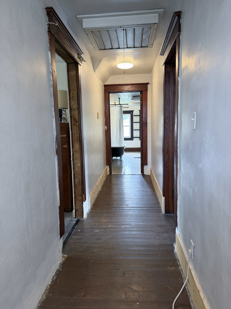 1009 W Monroe Street Property Photo 23