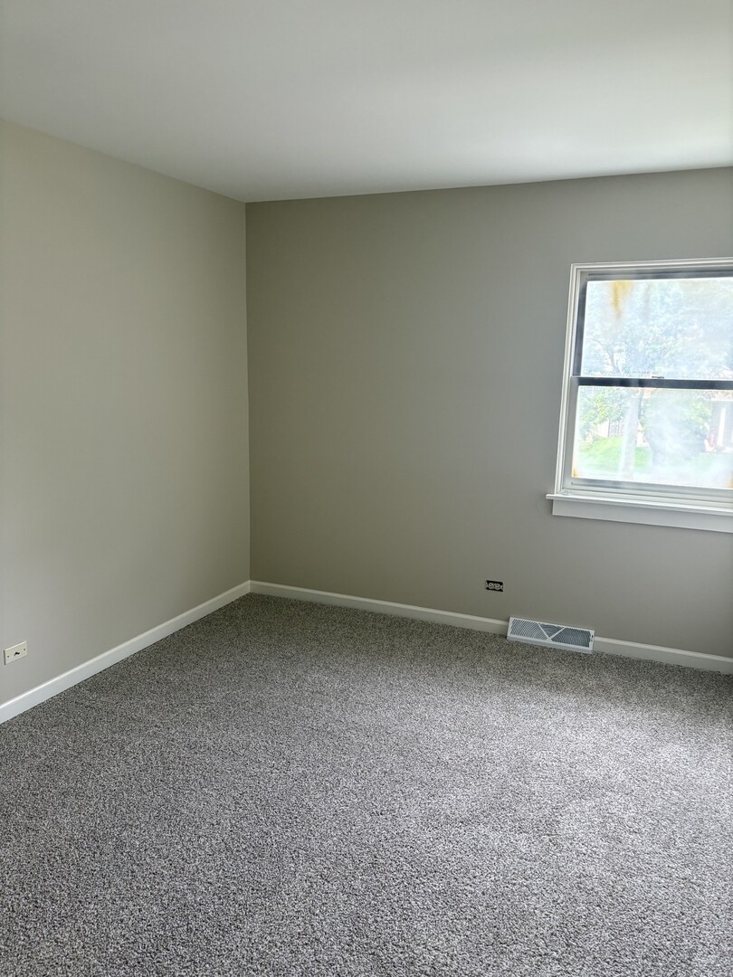 2284 Salisbury Drive Property Photo 7