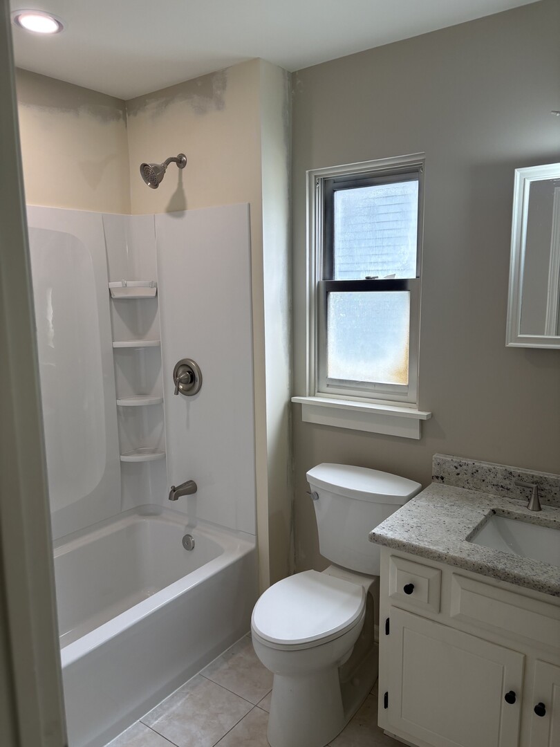 2284 Salisbury Drive Property Photo 8