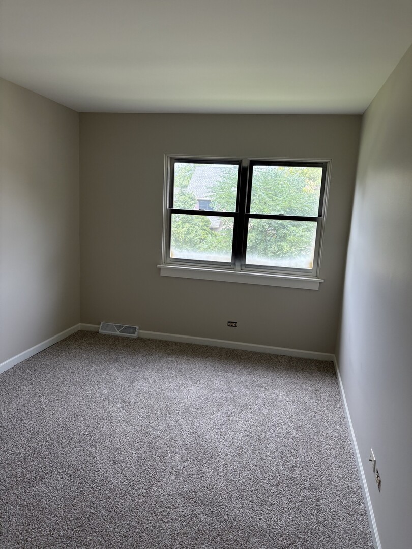 2284 Salisbury Drive Property Photo 9
