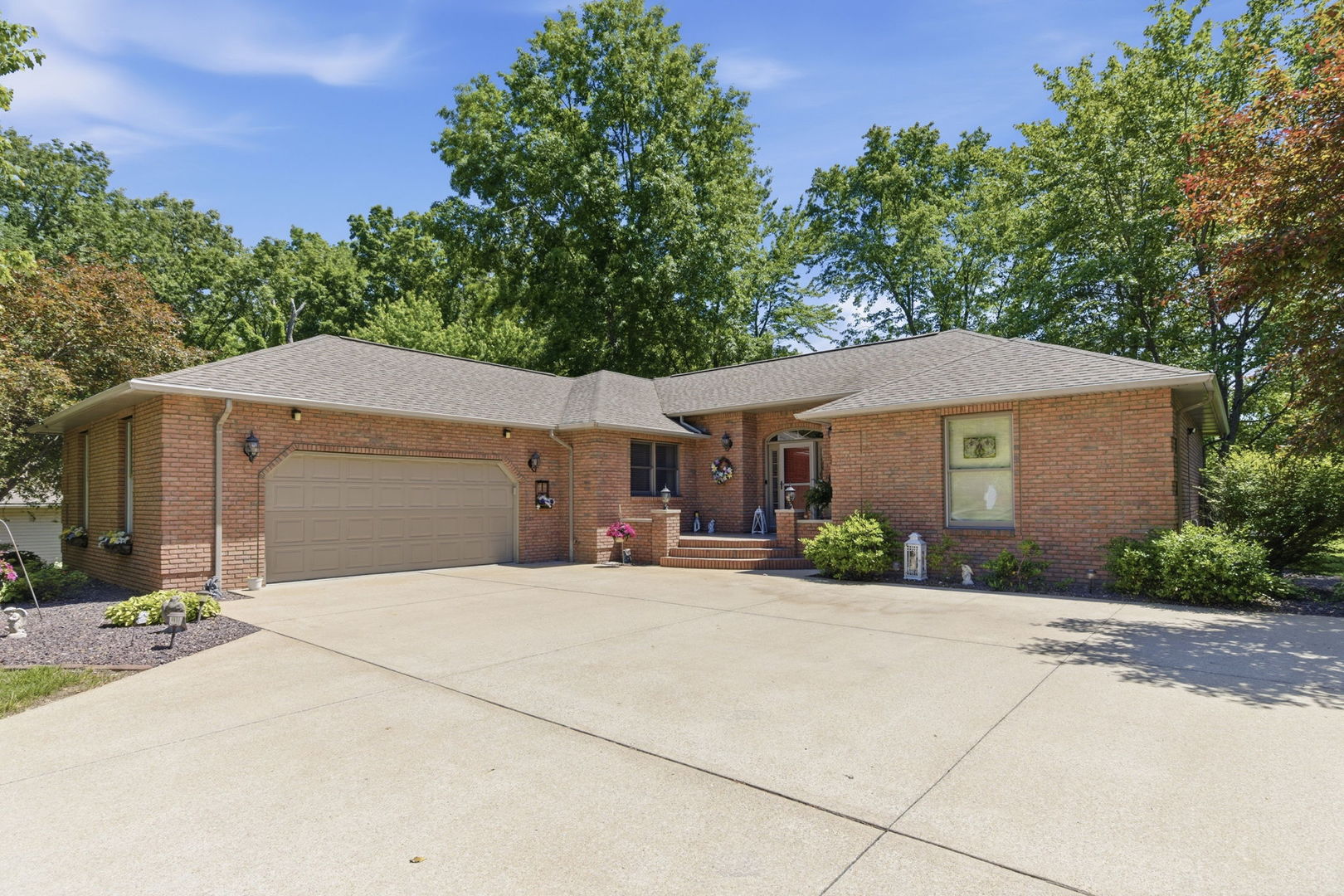 9916 Karnes Road Property Photo 1
