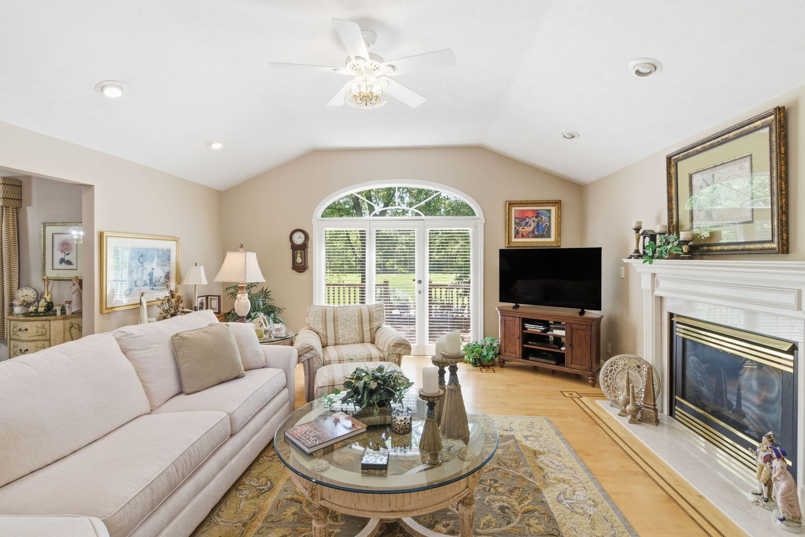 9916 Karnes Road Property Photo 3