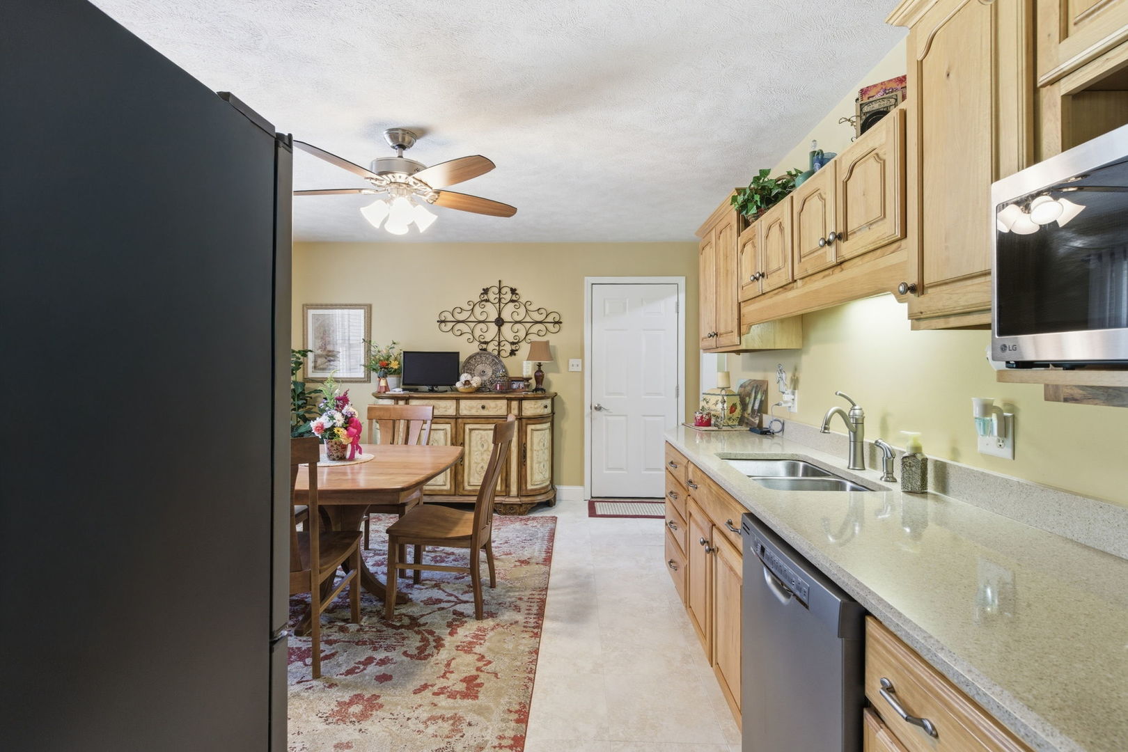 9916 Karnes Road Property Photo 12