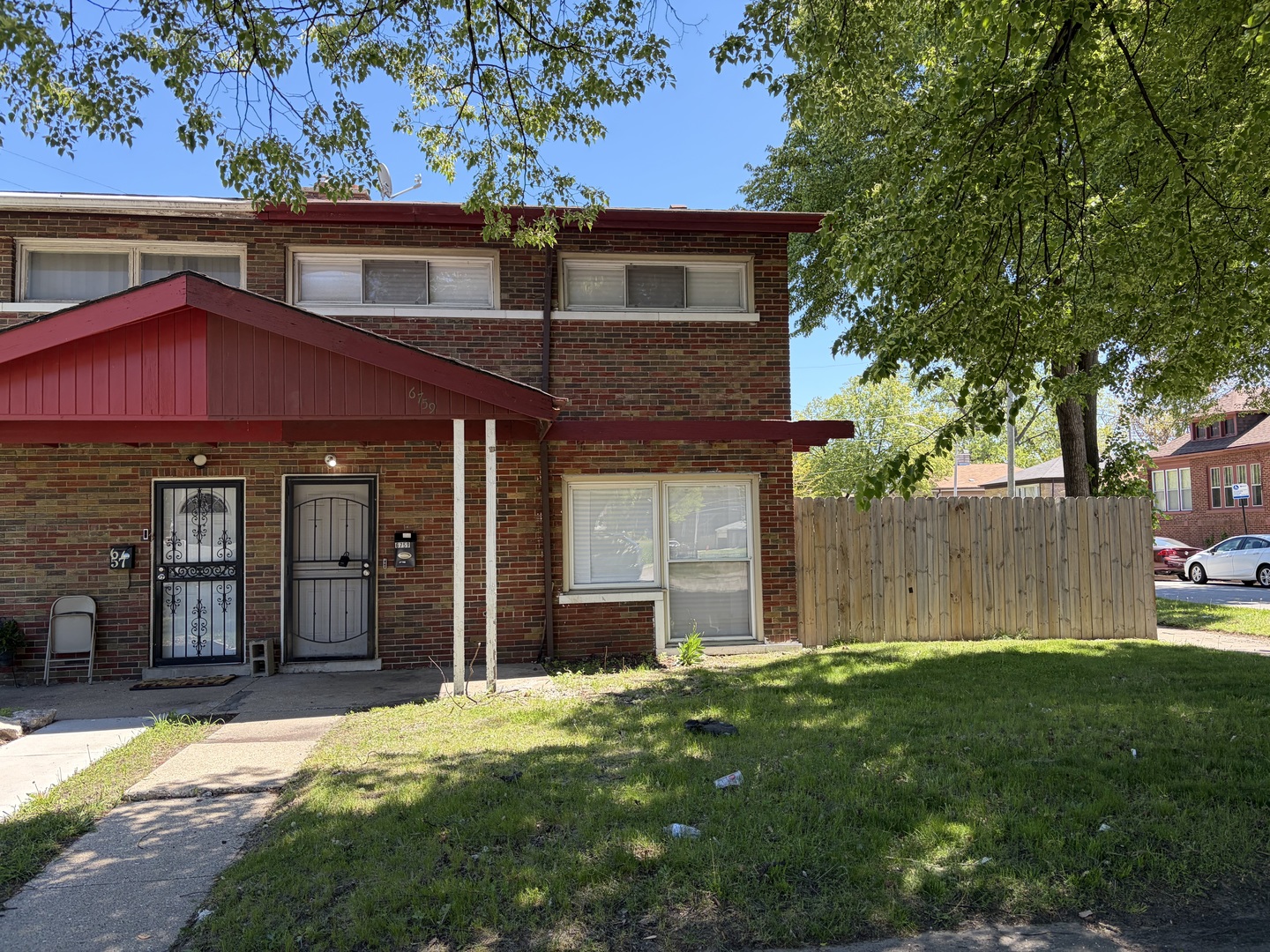 6759 S Calumet Avenue Property Photo 2