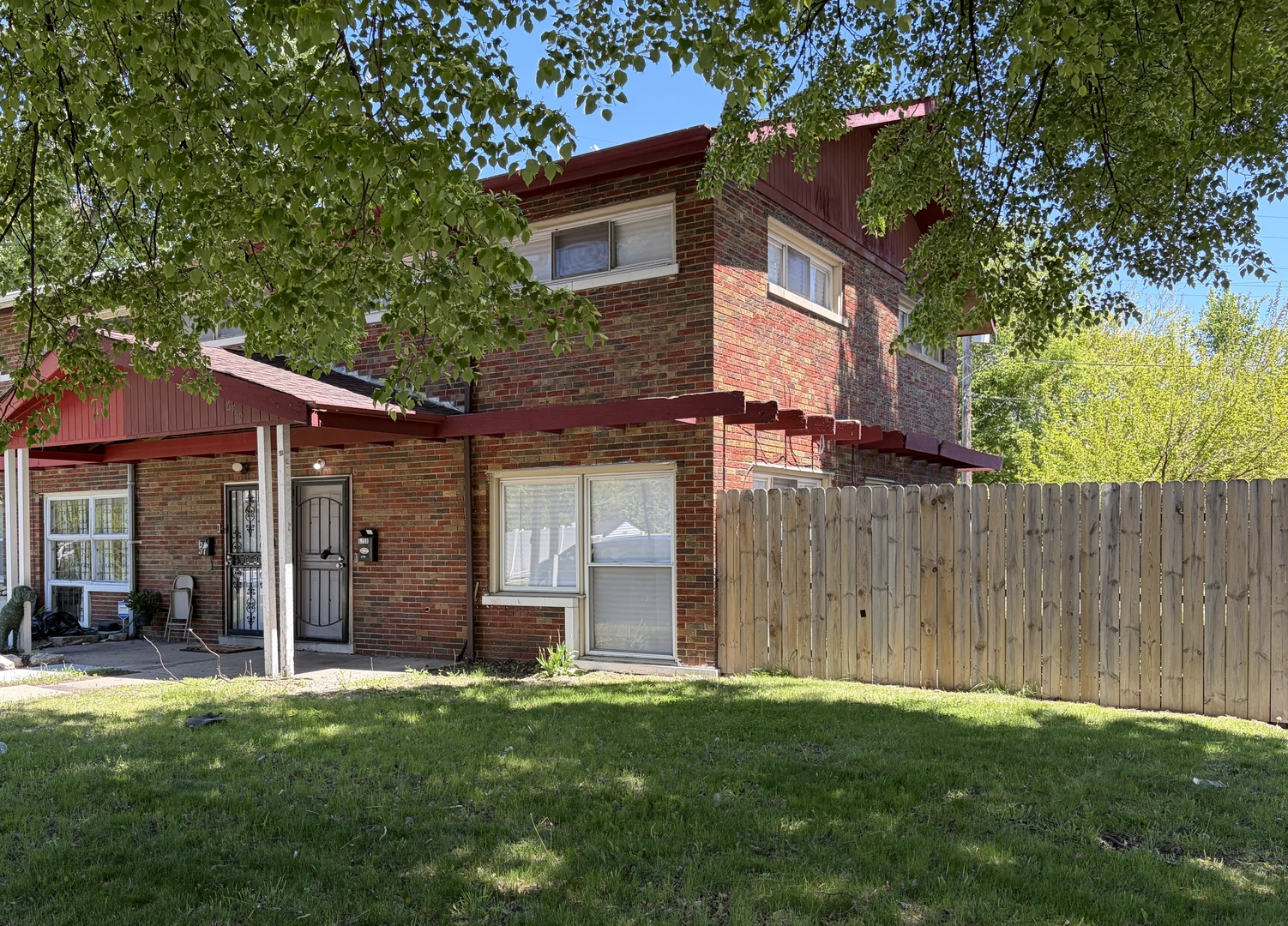 6759 S Calumet Avenue Property Photo 3