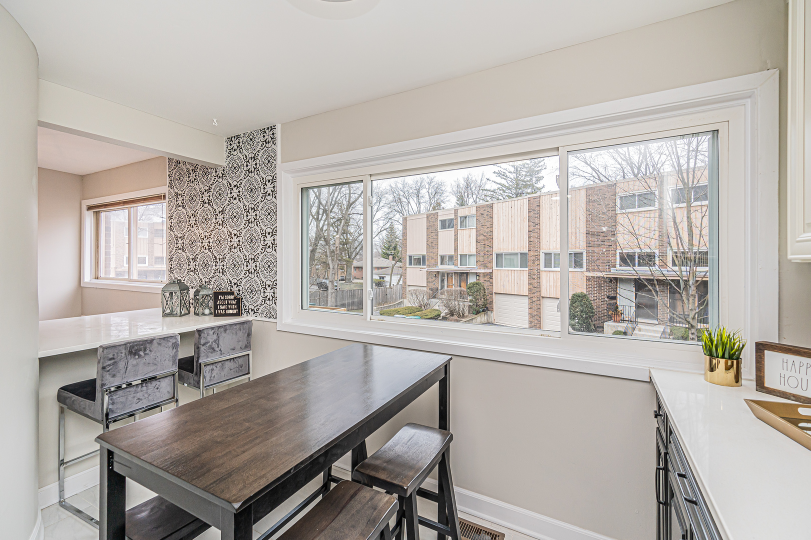 432 Skokie Boulevard Property Photo 11