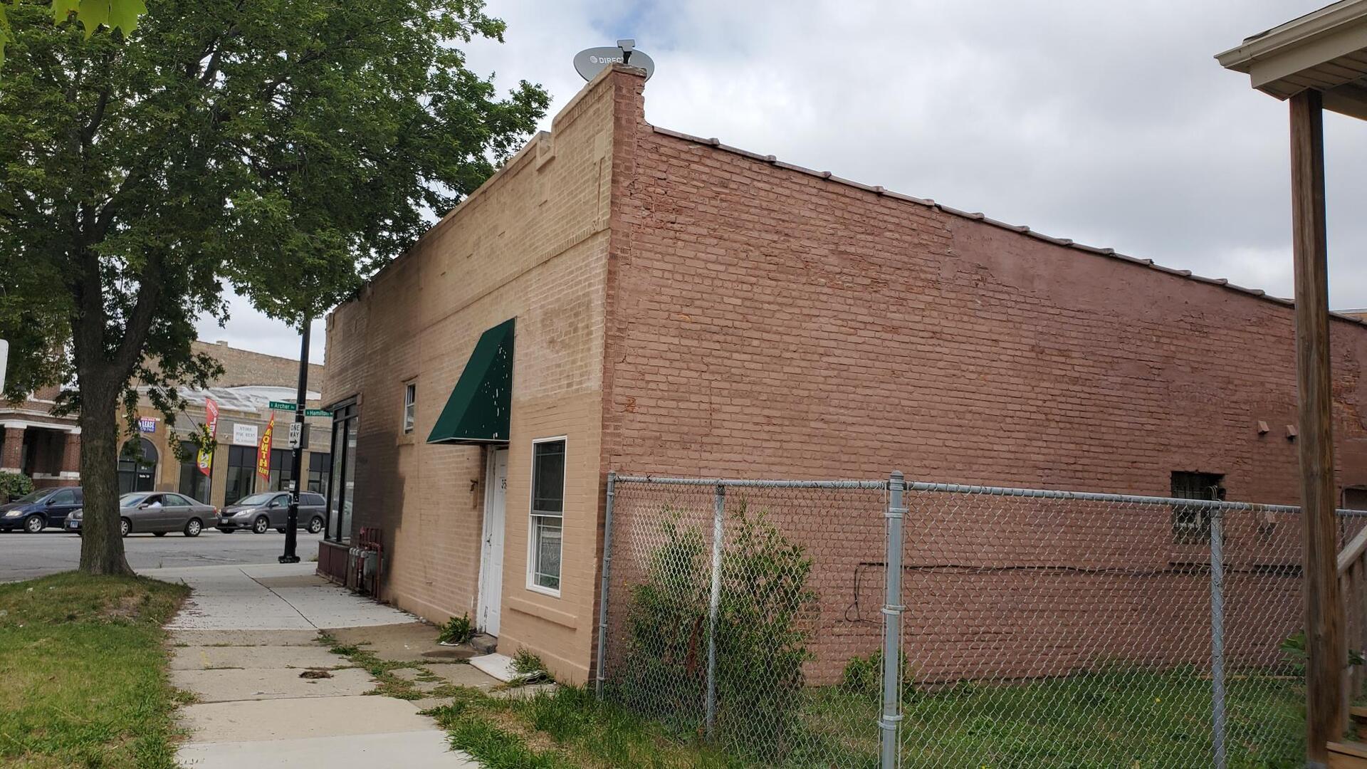 3543 S Archer Avenue Property Photo 4