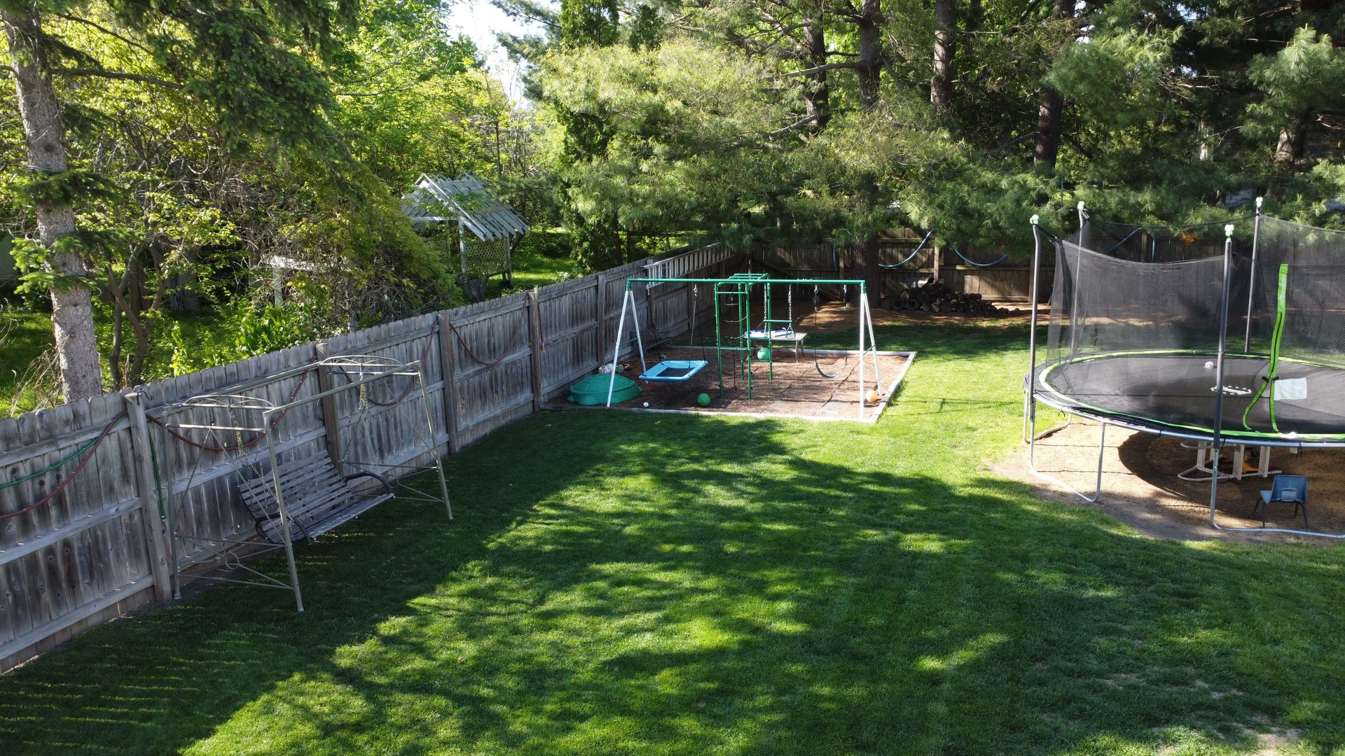 215 W Jones Street Property Photo 12