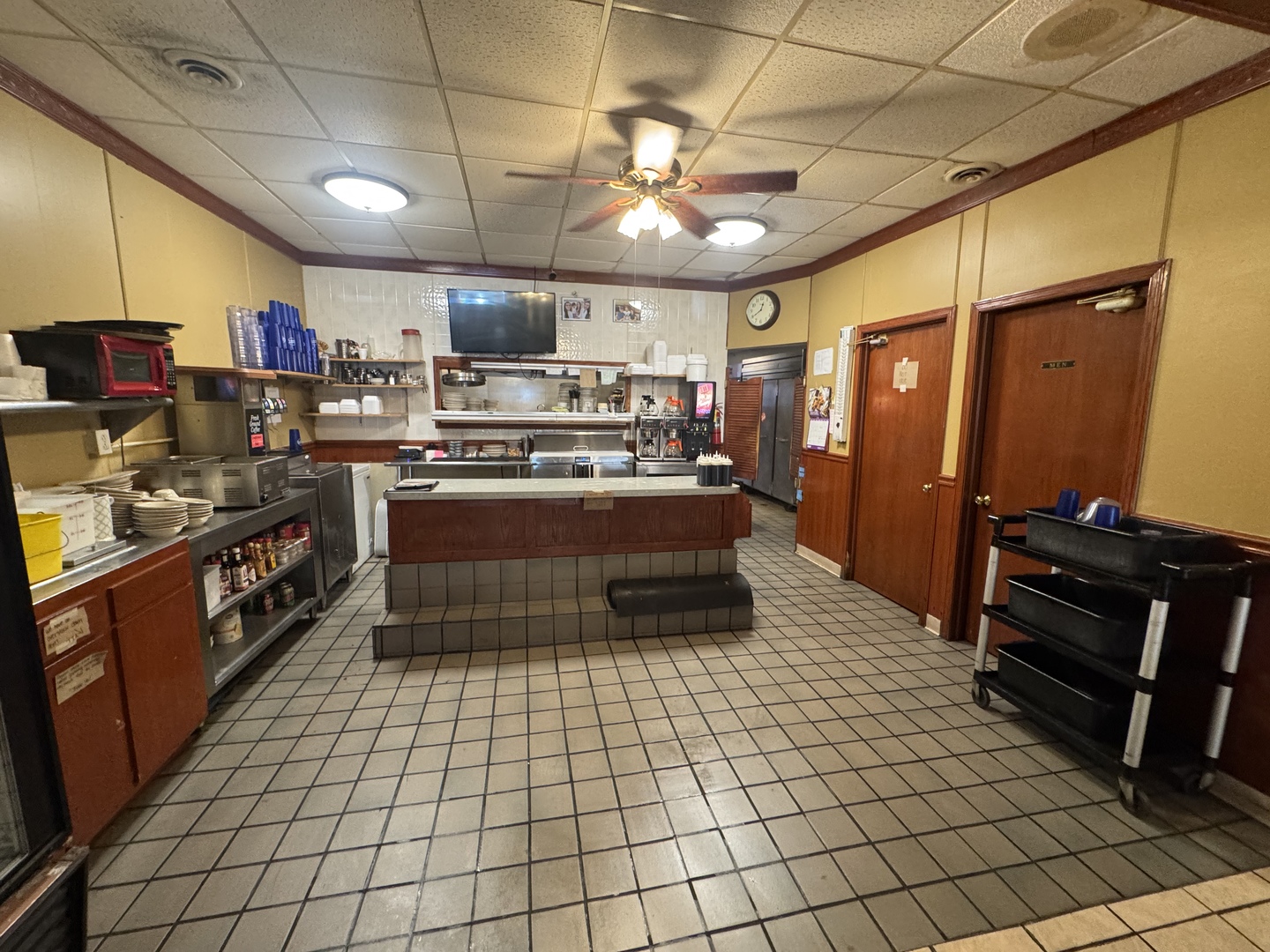 213 S College Avenue Property Photo 5