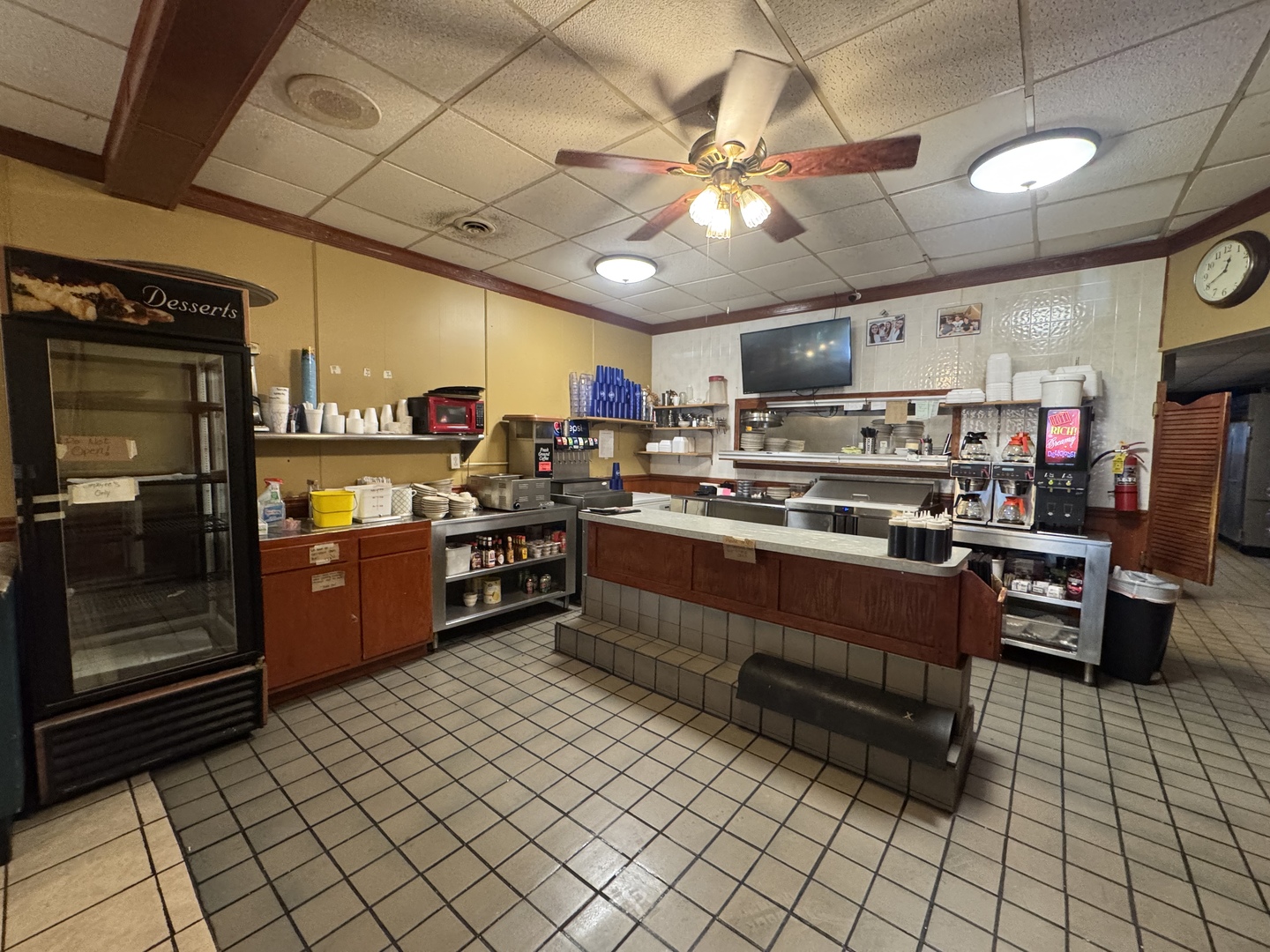 213 S College Avenue Property Photo 6