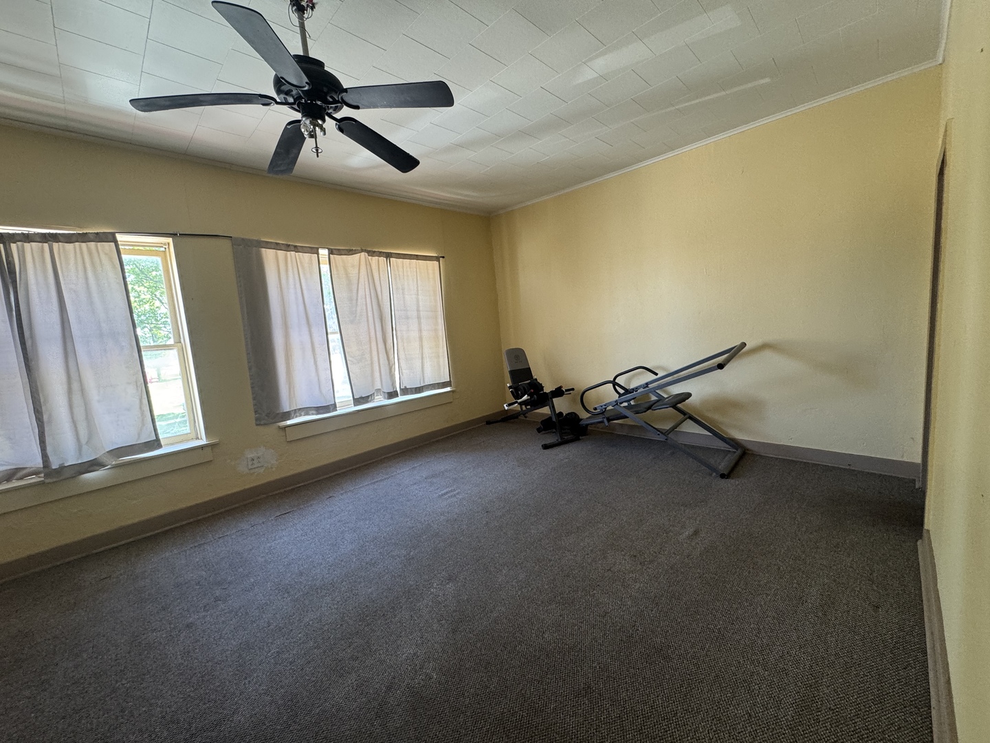213 S College Avenue Property Photo 34