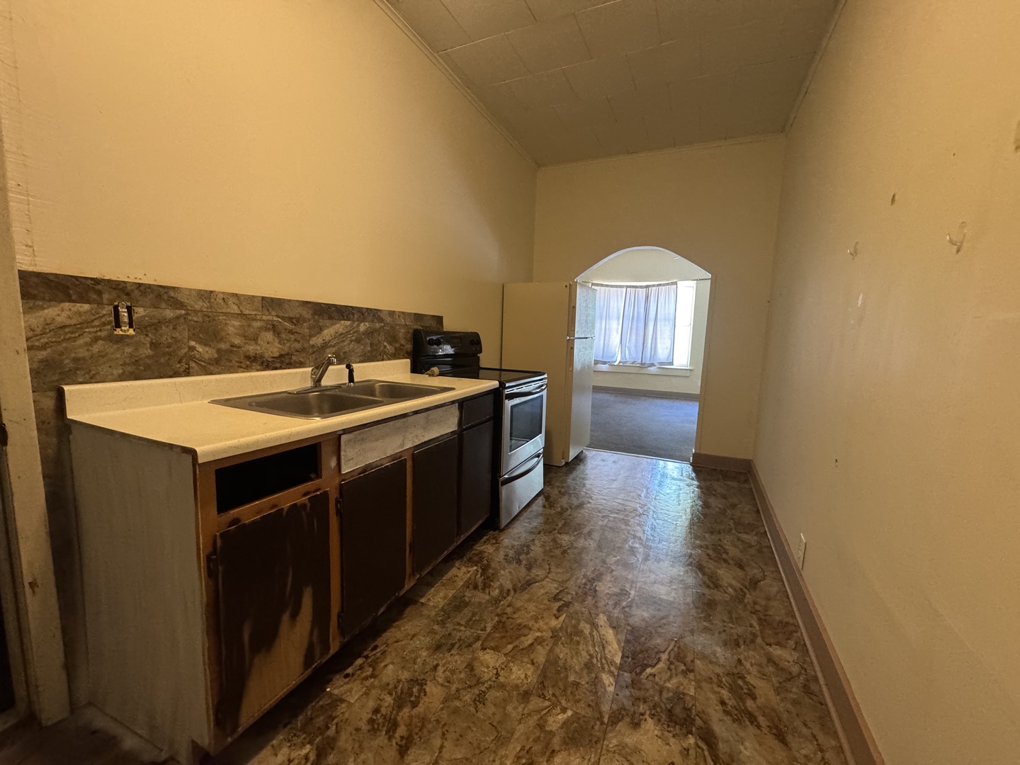 213 S College Avenue Property Photo 38