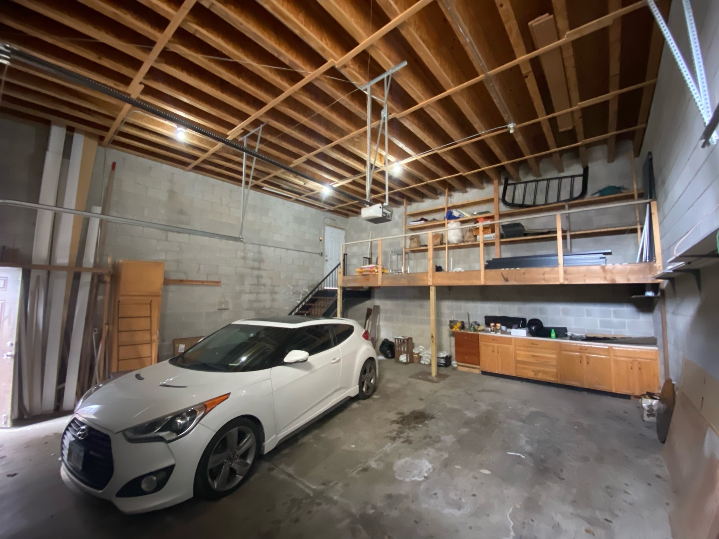 3265 S Archer Avenue Property Photo 11