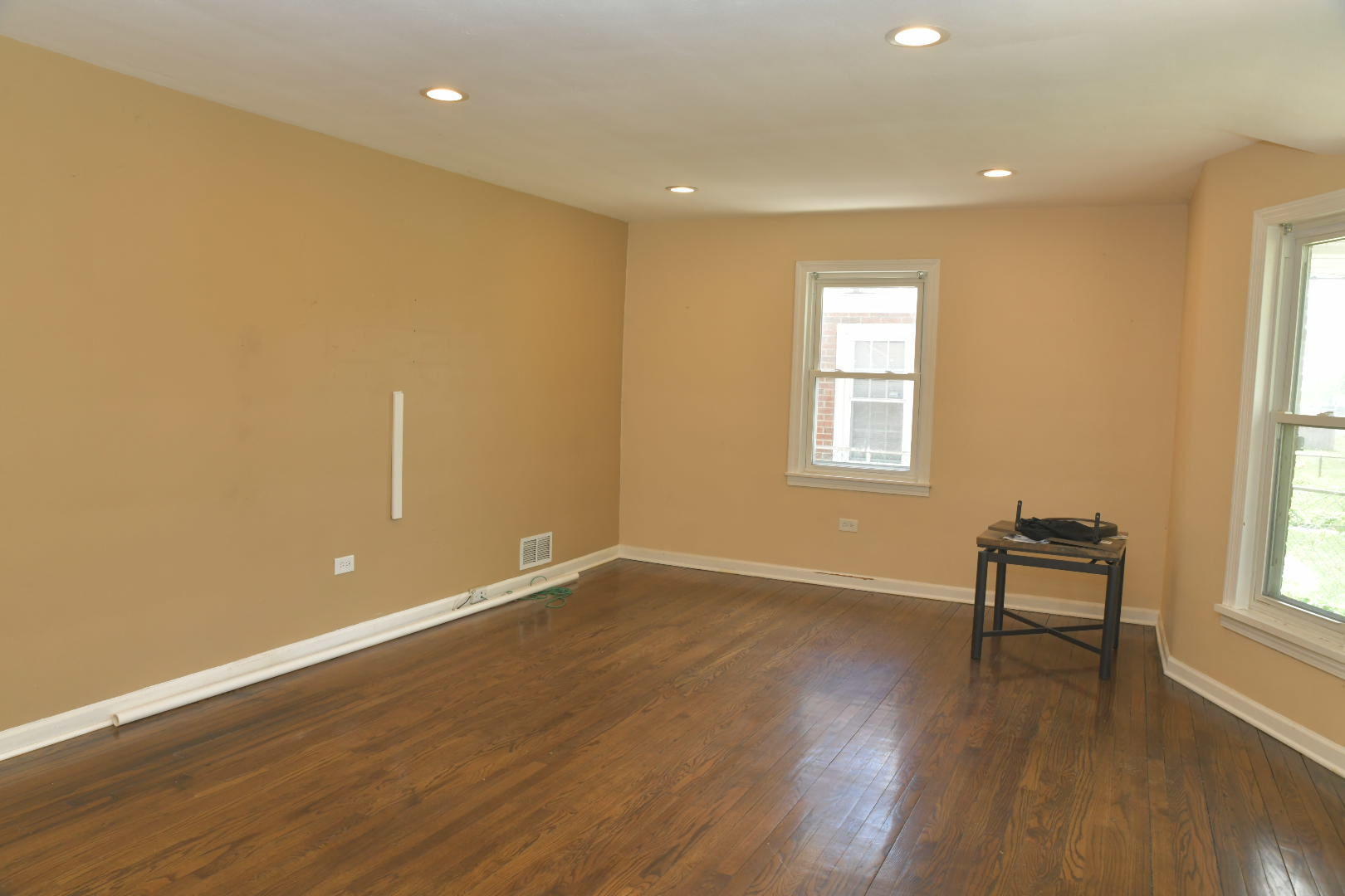 1325 Glenn Drive Property Photo 5