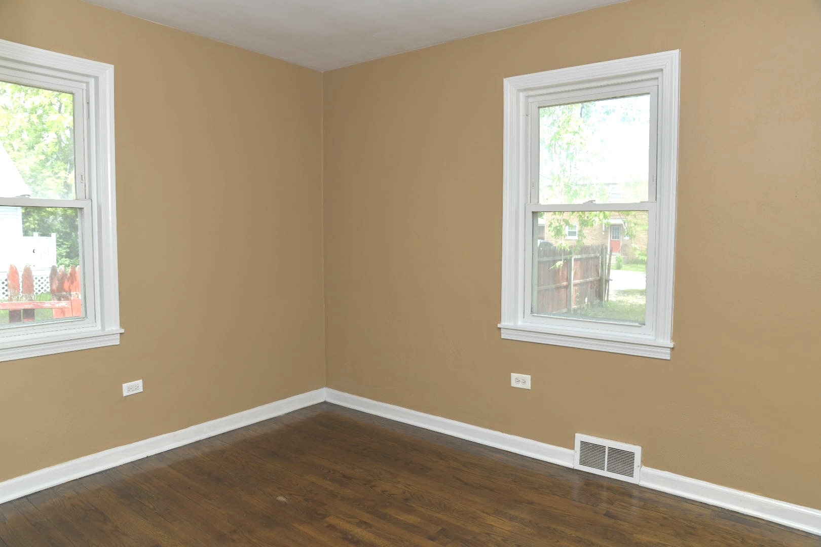 1325 Glenn Drive Property Photo 10
