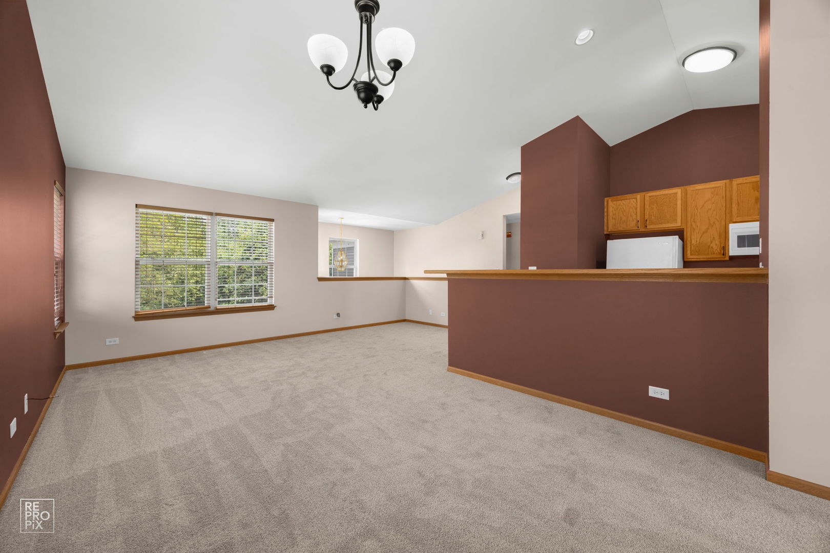 2532 Golf Ridge Circle Property Photo 4