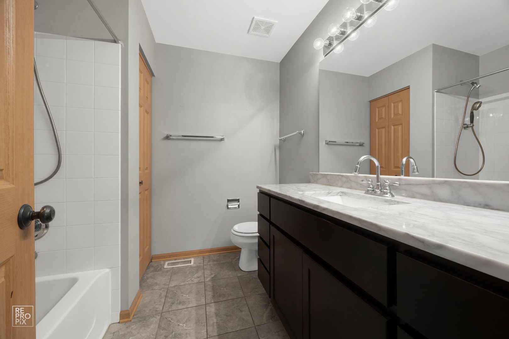 2532 Golf Ridge Circle Property Photo 8