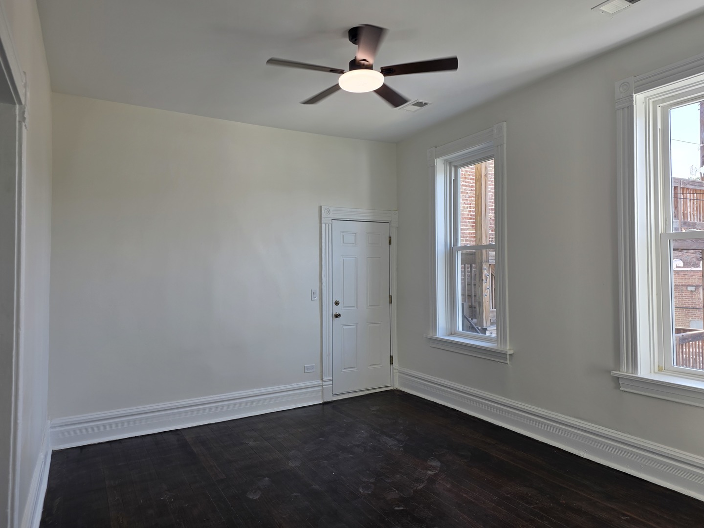 3444 S Western Avenue 1r Property Photo 8