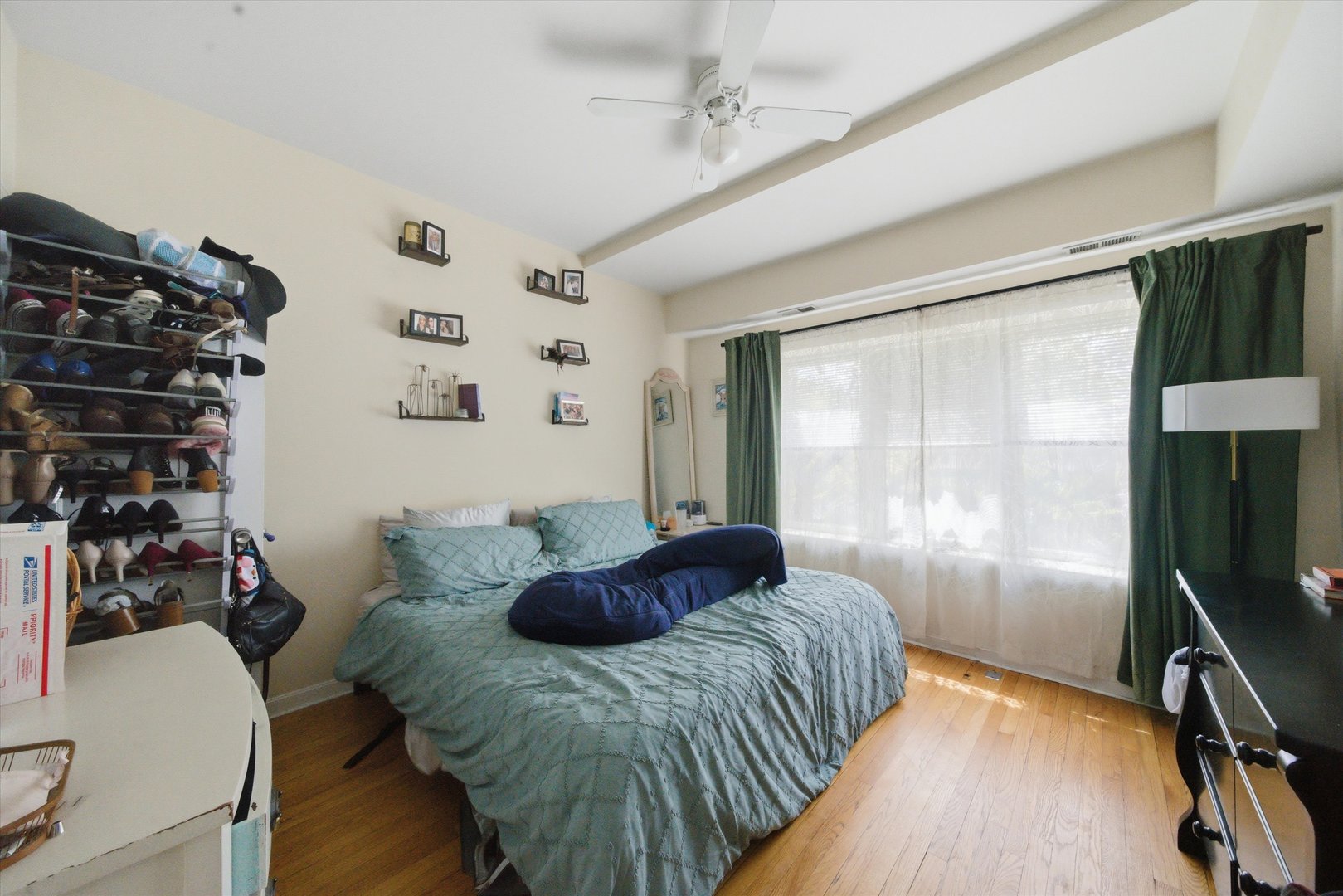 629 W Howard Street Property Photo 8