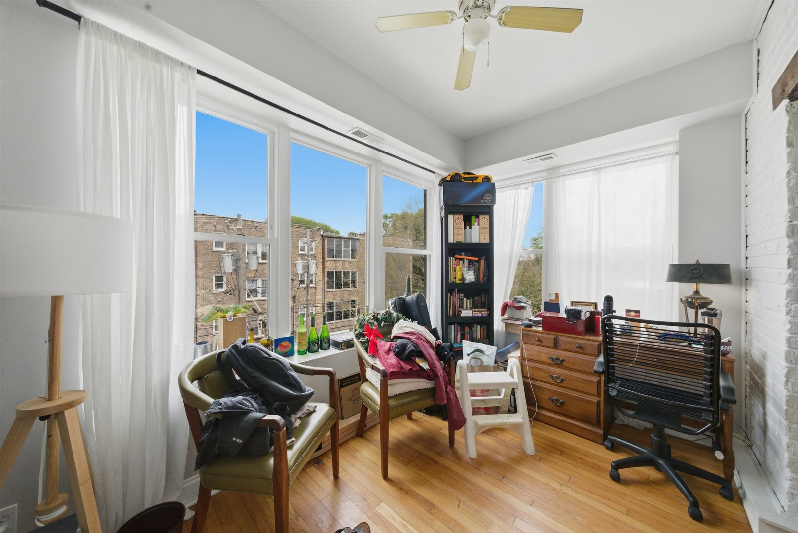 629 W Howard Street Property Photo 22