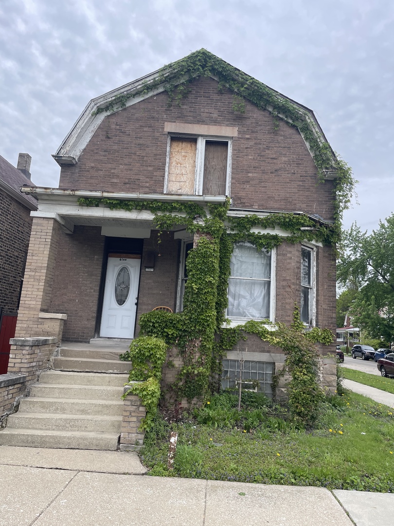 6100 S Bishop Street Property Photo 1