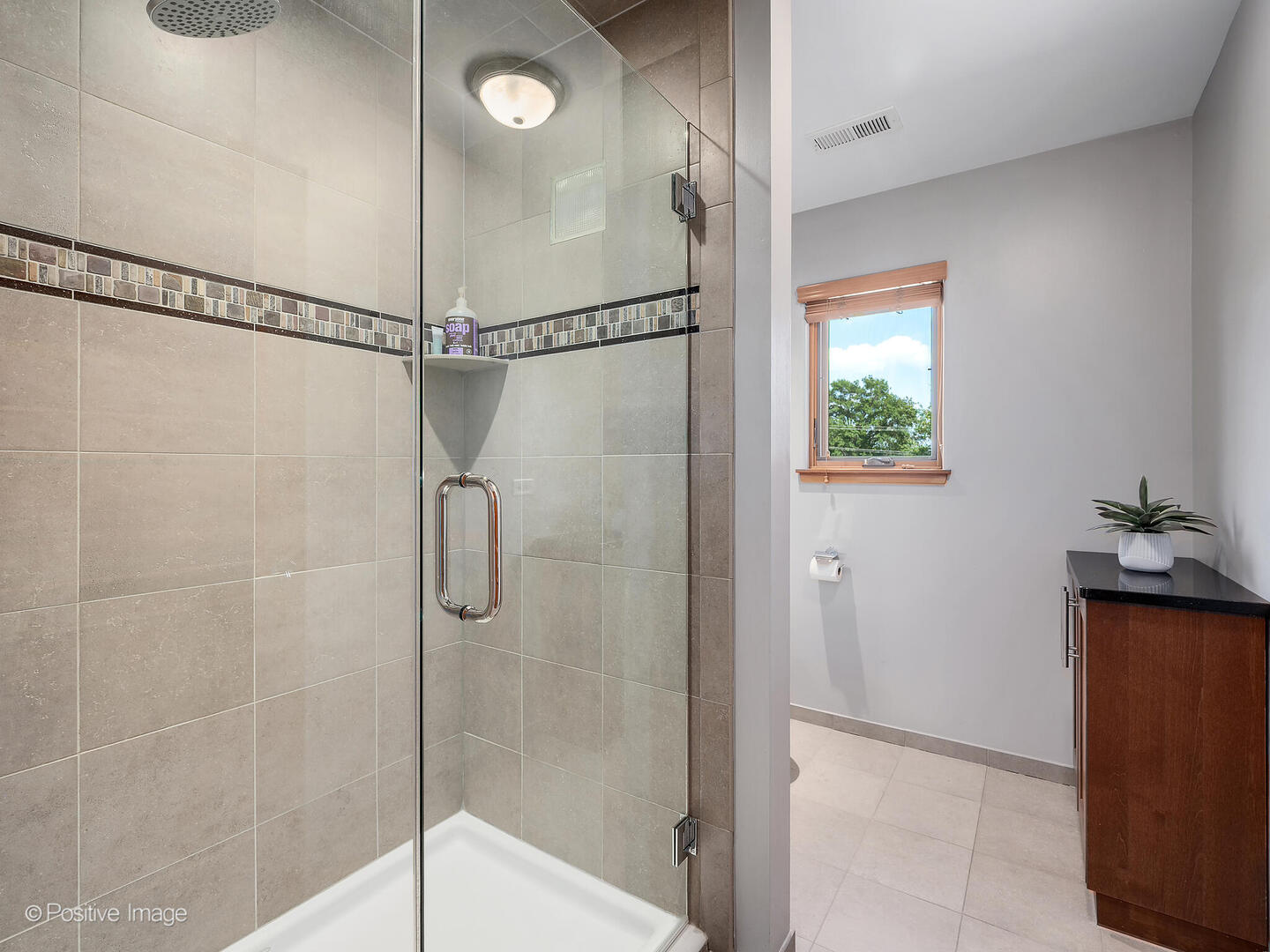 1040 S Edgewood Avenue Property Photo 56