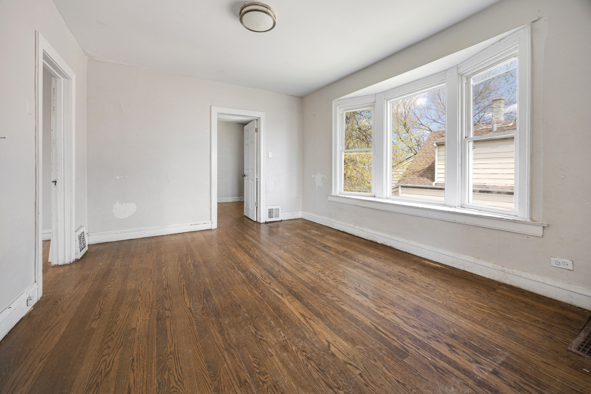 1212 W 96th Street Property Photo 16