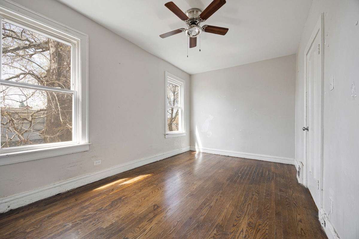 1212 W 96th Street Property Photo 18