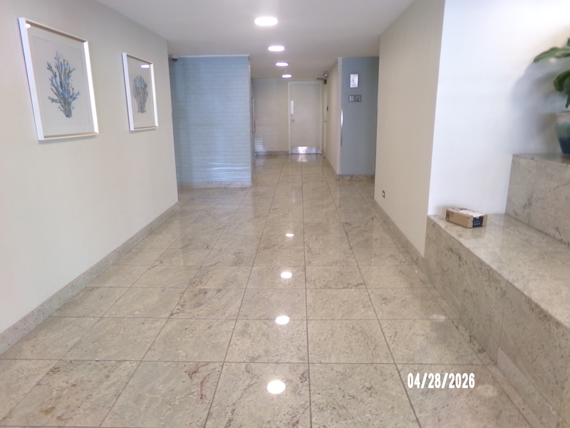 515 W Wrightwood Avenue 315 Property Photo 2