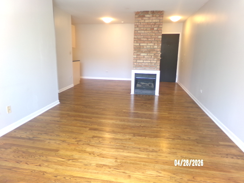515 W Wrightwood Avenue 315 Property Photo 8