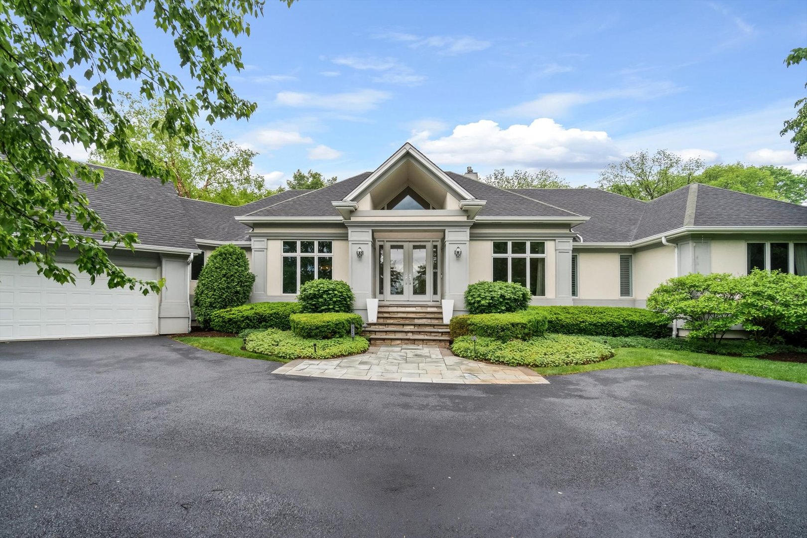12645184 Property Photo 1